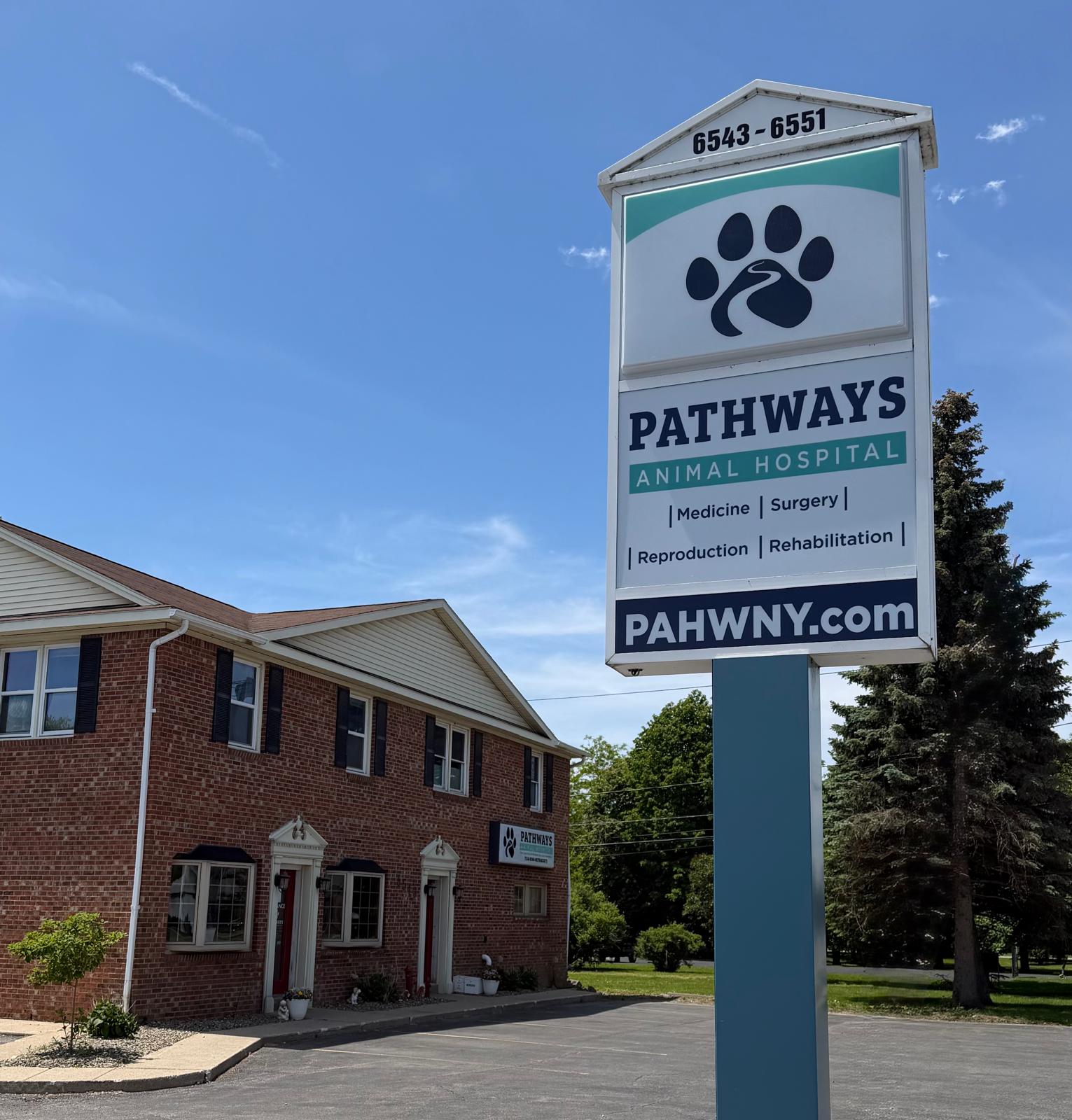 Pathways Animal Hospital building and signage in Williamsville, NY